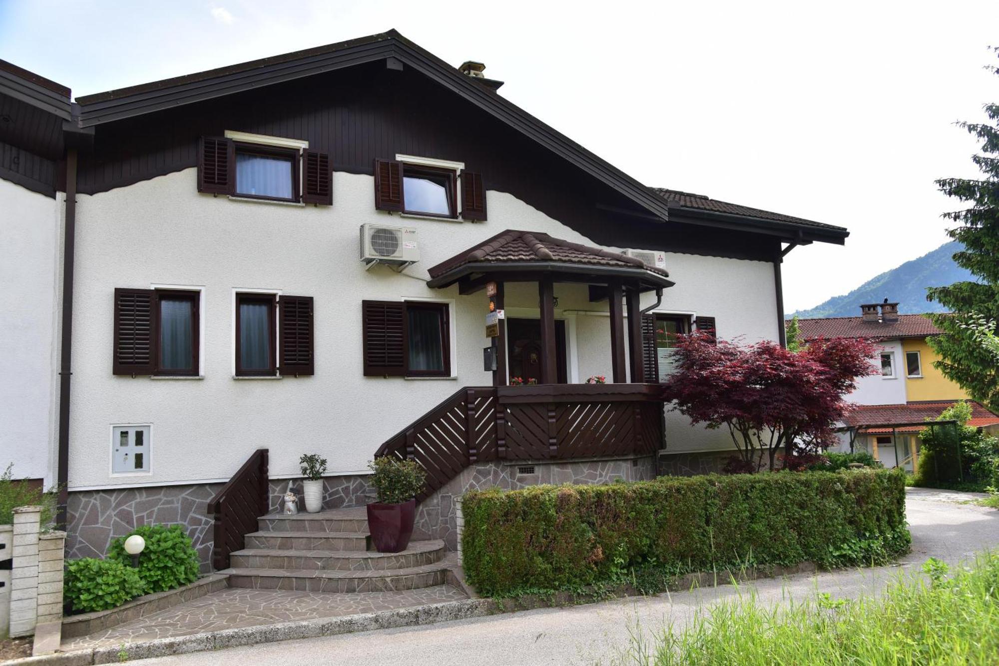 Apartment Jang Tolmin Eksteriør billede